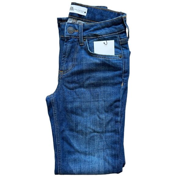 ZARA The Low Rise Cropped In Indigo Slim Fit Flared  Leg Low Waist Size USA 10. - Picture 6 of 10